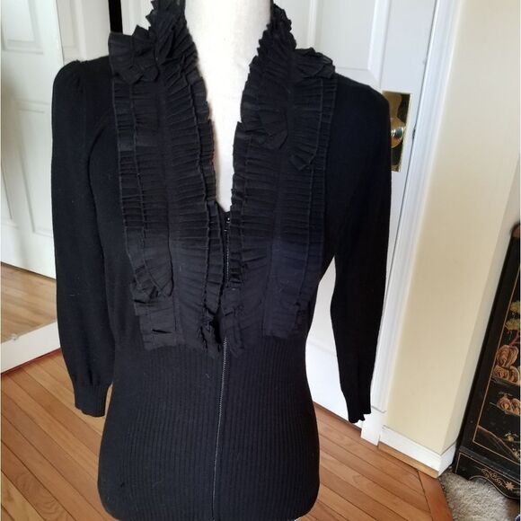 RUFFLED V-NECK ZIP UP SWEATER - Picture 1 of 7